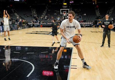 Pau Gasol admite la "frustración" de Marc y le aconseja ser fuerte mentalmente Pau Gasol admite la "frustración" de Marc y le aconseja ser fuerte mentalmente