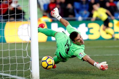 Guaita se entrena con normalidad y podría reaparecer ante el Levante Guaita se entrena con normalidad y podría reaparecer ante el Levante