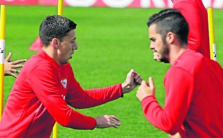 Lenglet y Sarabia, el "espejo" de la plantilla Lenglet y Sarabia, el "espejo" de la plantilla