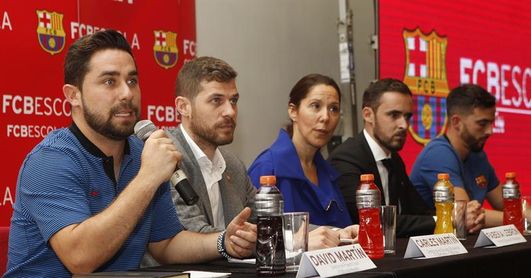 El Barcelona presenta en Medellín una de las tres escuelas que abre en Colombia El Barcelona presenta en Medellín una de las tres escuelas que abre en Colombia