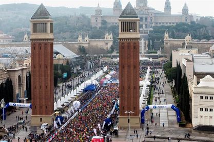 Los kenianos Maritim y Chebitok se llevan la victoria en Barcelona Los kenianos Maritim y Chebitok se llevan la victoria en Barcelona