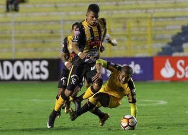 1-0. The Strongest da zarpazo al Peñarol con gol del ecuatoriano Carcelén 1-0. The Strongest da zarpazo al Peñarol con gol del ecuatoriano Carcelén
