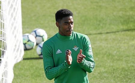 Junior acumula seis partidos consecutivos como titular. Junior acumula seis partidos consecutivos como titular.