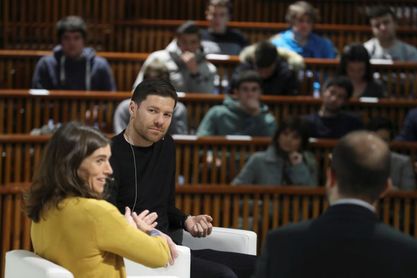 Xabi Alonso pide "saber reconocer el gran trabajo" de Eusebio en la Real Xabi Alonso pide "saber reconocer el gran trabajo" de Eusebio en la Real