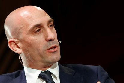 La Comisión Electoral comunica que las votaciones serán con papeletas en urna La Comisión Electoral comunica que las votaciones serán con papeletas en urna