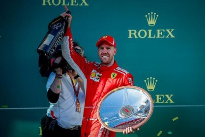 Vettel se alía con las circunstancias para ganar en Australia Vettel se alía con las circunstancias para ganar en Australia