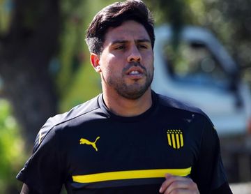 El Peñarol cumple el sueño de un niño uruguayo herido de bala durante tiroteo El Peñarol cumple el sueño de un niño uruguayo herido de bala durante tiroteo