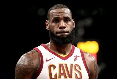 James, Towns y Walker protagonizan una noche especial encestadora y de marcas James, Towns y Walker protagonizan una noche especial encestadora y de marcas