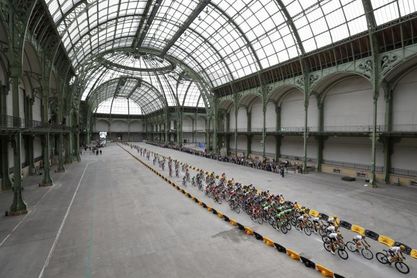 El Tour apuesta por un sprint bonificado adicional en las primeras etapas El Tour apuesta por un sprint bonificado adicional en las primeras etapas