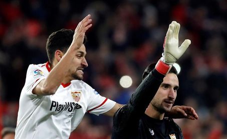 Jesús Navas, principal novedad en el Sevilla para recibir al Barcelona Jesús Navas, principal novedad en el Sevilla para recibir al Barcelona