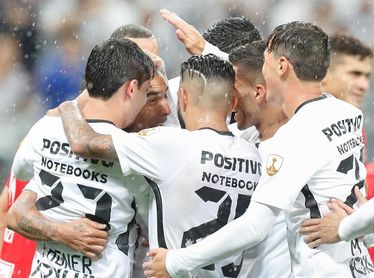 Veinticuatro equipos calientan de nuevo la fase de grupos de la Libertadores Veinticuatro equipos calientan de nuevo la fase de grupos de la Libertadores