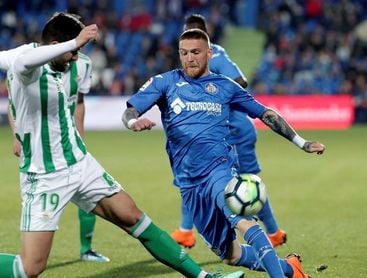 0-1. Sergio León hace soñar al Betis con Europa 0-1. Sergio León hace soñar al Betis con Europa