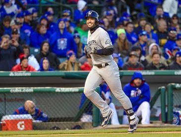 5-4. Yelich y Braun castigan con vuelacercas a los Cardenales 5-4. Yelich y Braun castigan con vuelacercas a los Cardenales