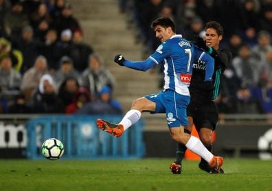 Gerard Moreno, al margen por una sobrecarga Gerard Moreno, al margen por una sobrecarga