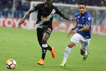 0-0. El uruguayo Martín Silva salva al Vasco en un pírrico empate ante Cruzeiro 0-0. El uruguayo Martín Silva salva al Vasco en un pírrico empate ante Cruzeiro