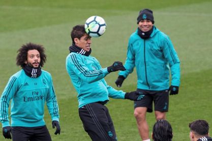 Varane se reintegra al trabajo de grupo Varane se reintegra al trabajo de grupo