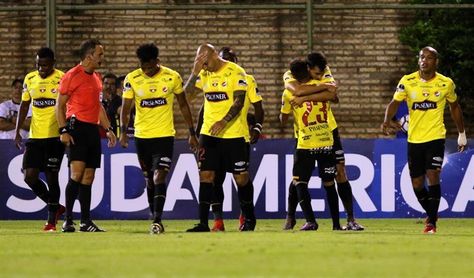 Barcelona le gana el clásico a Emelec y se mantiene líder en Ecuador Barcelona le gana el clásico a Emelec y se mantiene líder en Ecuador