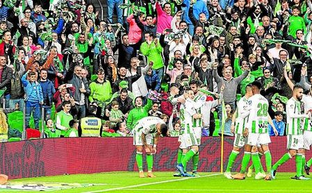 Frente al Eibar volvió a rebasarse el listón de los 50.000 espectadores (50.194 en total). Frente al Eibar volvió a rebasarse el listón de los 50.000 espectadores (50.194 en total).
