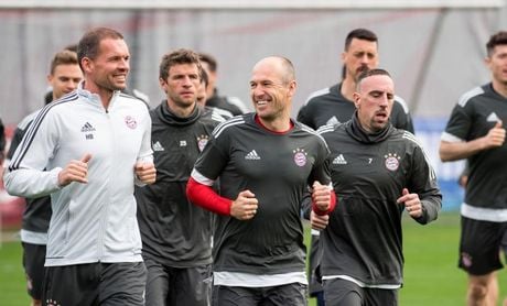 El Sevilla busca la proeza ante un Bayern que no se fía El Sevilla busca la proeza ante un Bayern que no se fía