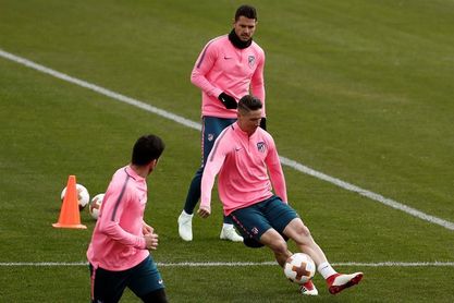 Simeone convoca a 22 jugadores para la vuelta de cuartos de final en Lisboa Simeone convoca a 22 jugadores para la vuelta de cuartos de final en Lisboa