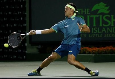 Nicolás Kicker cae eliminado ante Sandgren; pierden Peralta y Zeballos Nicolás Kicker cae eliminado ante Sandgren; pierden Peralta y Zeballos