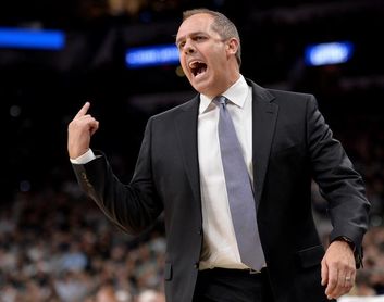 Los Magic despiden al entrenador Frank Vogel Los Magic despiden al entrenador Frank Vogel