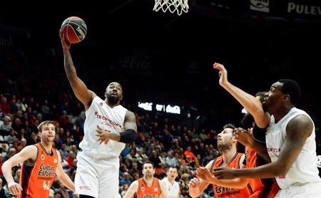 Valencia defiende ante Zaragoza y el cansancio sus opciones de ser segundo Valencia defiende ante Zaragoza y el cansancio sus opciones de ser segundo