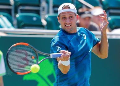 Sandgren derrota a Karlovic y llega a su primera final de ATP Sandgren derrota a Karlovic y llega a su primera final de ATP