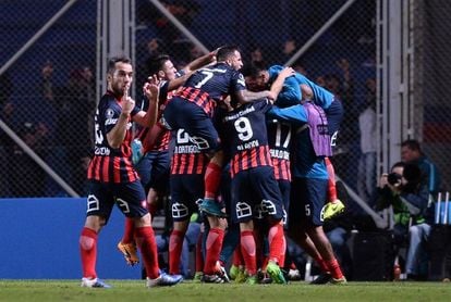 San Lorenzo empata con Vélez y es tercero a siete puntos del líder Boca San Lorenzo empata con Vélez y es tercero a siete puntos del líder Boca