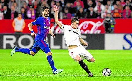 Lenglet, en el partido ante el Barcelona. Lenglet, en el partido ante el Barcelona.