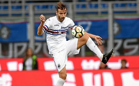 Ferrari ha jugado esta temporada en la Sampdoria, cedido por el Sassuolo. Ferrari ha jugado esta temporada en la Sampdoria, cedido por el Sassuolo.