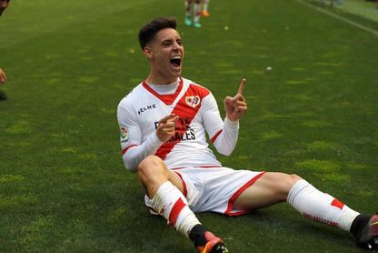 1-0. El Rayo gana con agonía al Lugo y obtiene su billete a Primera 1-0. El Rayo gana con agonía al Lugo y obtiene su billete a Primera