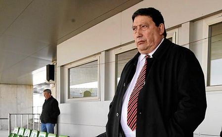 Sánchez Arminio le ha cedido su ´trono´ a Velasco Carballo. Sánchez Arminio le ha cedido su ´trono´ a Velasco Carballo.