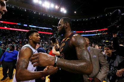 79-87. James y Cavaliers revalidan título en el Este y van a las Finales 79-87. James y Cavaliers revalidan título en el Este y van a las Finales