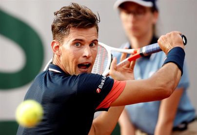 Se aplaza para el jueves el encuentro entre Thiem y Tsitsipas Se aplaza para el jueves el encuentro entre Thiem y Tsitsipas