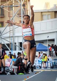 Ana Peleteiro, tercera en triple salto con 14,32 Ana Peleteiro, tercera en triple salto con 14,32