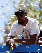 Durant y Watt entre finalistas al premio Muhammad Ali Sports Humanitarian