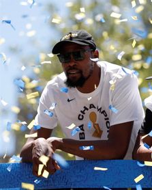 Durant y Watt entre finalistas al premio Muhammad Ali Sports Humanitarian Durant y Watt entre finalistas al premio Muhammad Ali Sports Humanitarian