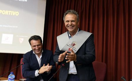 Joaquín Caparrós, en el acto de clausura. Joaquín Caparrós, en el acto de clausura.
