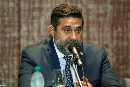 El vicepresidente de la AFA dice que a fines de julio definirán el futuro de Sampaoli El vicepresidente de la AFA dice que a fines de julio definirán el futuro de Sampaoli