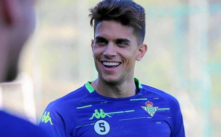 Los futbolistas verdiblancos se mostraron sonrientes en la vuelta al trabajo. Los futbolistas verdiblancos se mostraron sonrientes en la vuelta al trabajo.