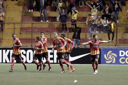 Herediano, Alajuelense y Saprissa debutan con triunfos en el fútbol de Costa Rica Herediano, Alajuelense y Saprissa debutan con triunfos en el fútbol de Costa Rica