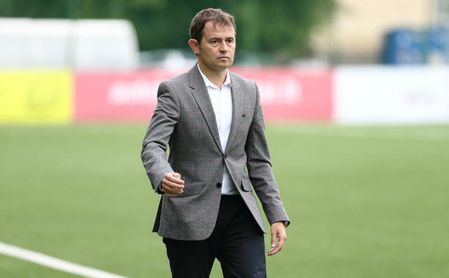 ´Kibu´ en un partido desde el banquillo. ´Kibu´ en un partido desde el banquillo.