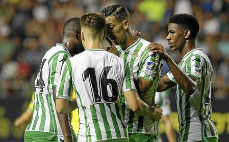 El Betis endosó un contundente 0-4 a Las Palmas. El Betis endosó un contundente 0-4 a Las Palmas.