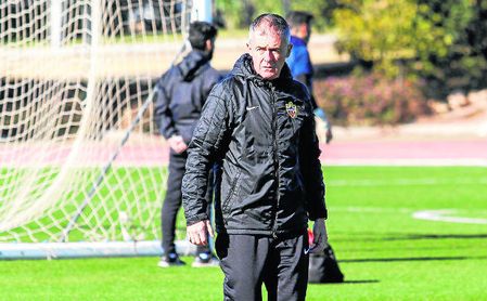 Alcaraz, en su segunda etapa en el Almería, coincidió con Aleix en la 13/14. Alcaraz, en su segunda etapa en el Almería, coincidió con Aleix en la 13/14.