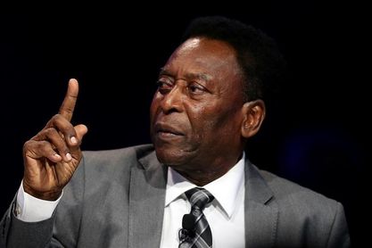 Pelé le desea suerte a Cristiano Ronaldo en su debut oficial con el Juventus Pelé le desea suerte a Cristiano Ronaldo en su debut oficial con el Juventus