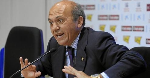Del Nido ha explicado las nuevas claves del Sevilla que viene. Del Nido ha explicado las nuevas claves del Sevilla que viene.