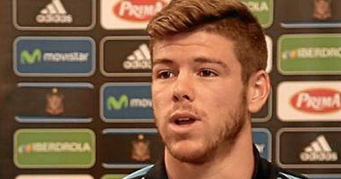Alberto Moreno no oculta su felicidad en etsa etapa de su vida. Alberto Moreno no oculta su felicidad en etsa etapa de su vida.