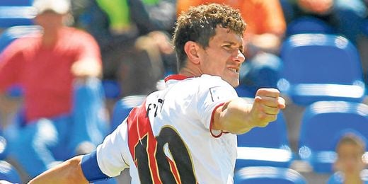 Piti ha anotado 18 goles esta temporada con el Rayo Vallecano. Piti ha anotado 18 goles esta temporada con el Rayo Vallecano.