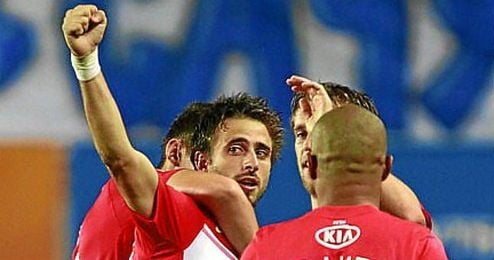 Nico Pareja celebra un tanto con la camiseta del Spartak de Moscú. Nico Pareja celebra un tanto con la camiseta del Spartak de Moscú.